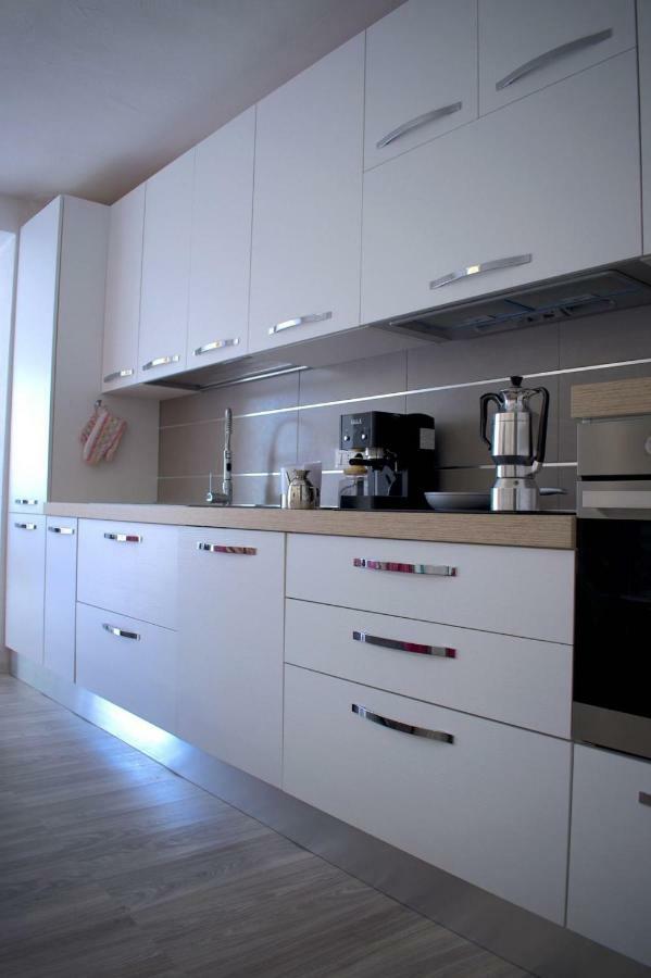 Purple Flower Suite Apartment カーラゴノネ エクステリア 写真